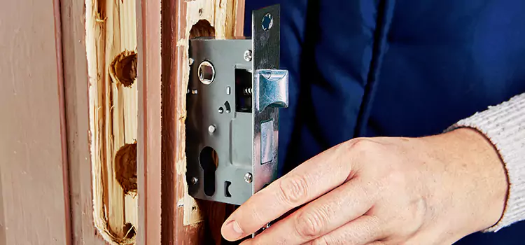 Garage Door Lock Replacement Langley Park